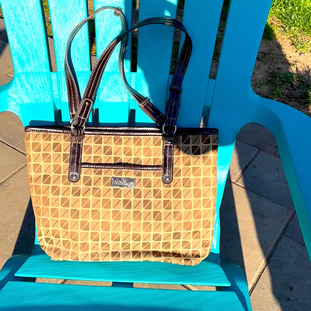 Nine & Co Handbag